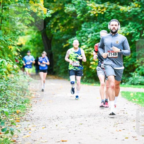 12.10.2025 - Bramfelder Halbmarathon 2025 Dr. Thomas Lammeyer http://msf.ph/oto/9353328 12.10.2025 10:46:37 Laufen 2193, 2149 meine-sportfotos.de