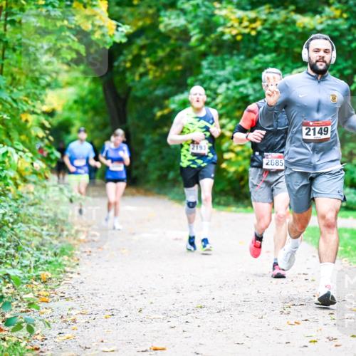 12.10.2025 - Bramfelder Halbmarathon 2025 Dr. Thomas Lammeyer http://msf.ph/oto/9353330 12.10.2025 10:46:38 Laufen 2685, 2149 meine-sportfotos.de