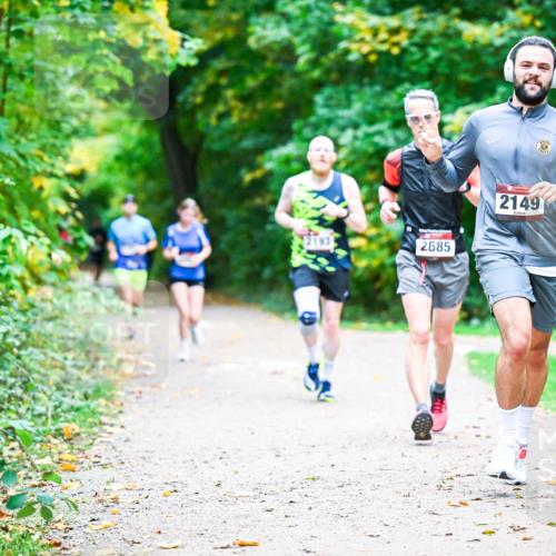 12.10.2025 - Bramfelder Halbmarathon 2025 Dr. Thomas Lammeyer http://msf.ph/oto/9353332 12.10.2025 10:46:38 Laufen 2193, 2685, 2149 meine-sportfotos.de
