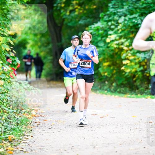 12.10.2025 - Bramfelder Halbmarathon 2025 Dr. Thomas Lammeyer http://msf.ph/oto/9353343 12.10.2025 10:46:40 Laufen 2369, 2004, 2193 meine-sportfotos.de