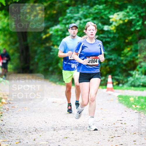 12.10.2025 - Bramfelder Halbmarathon 2025 Dr. Thomas Lammeyer http://msf.ph/oto/9353356 12.10.2025 10:46:42 Laufen 2004 meine-sportfotos.de