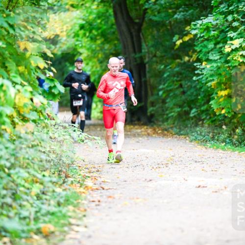 12.10.2025 - Bramfelder Halbmarathon 2025 Dr. Thomas Lammeyer http://msf.ph/oto/9353365 12.10.2025 10:46:45 Laufen 2747, 25 meine-sportfotos.de