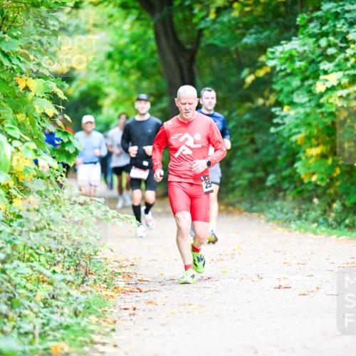 12.10.2025 - Bramfelder Halbmarathon 2025 Dr. Thomas Lammeyer http://msf.ph/oto/9353369 12.10.2025 10:46:48 Laufen  meine-sportfotos.de