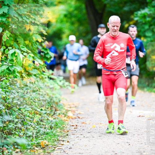 12.10.2025 - Bramfelder Halbmarathon 2025 Dr. Thomas Lammeyer http://msf.ph/oto/9353385 12.10.2025 10:46:50 Laufen 25 meine-sportfotos.de