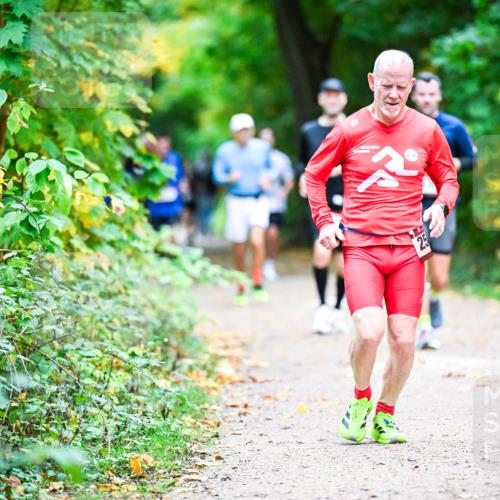 12.10.2025 - Bramfelder Halbmarathon 2025 Dr. Thomas Lammeyer http://msf.ph/oto/9353387 12.10.2025 10:46:50 Laufen 25 meine-sportfotos.de