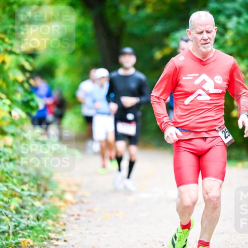 12.10.2025 - Bramfelder Halbmarathon 2025 Dr. Thomas Lammeyer http://msf.ph/oto/9353395 12.10.2025 10:46:52 Laufen 25 meine-sportfotos.de