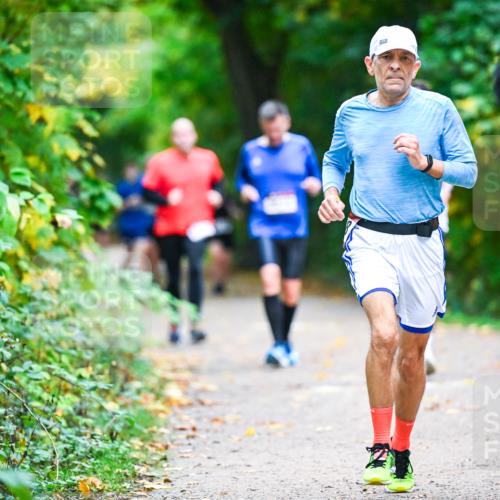 12.10.2025 - Bramfelder Halbmarathon 2025 Dr. Thomas Lammeyer http://msf.ph/oto/9353430 12.10.2025 10:46:57 Laufen  meine-sportfotos.de