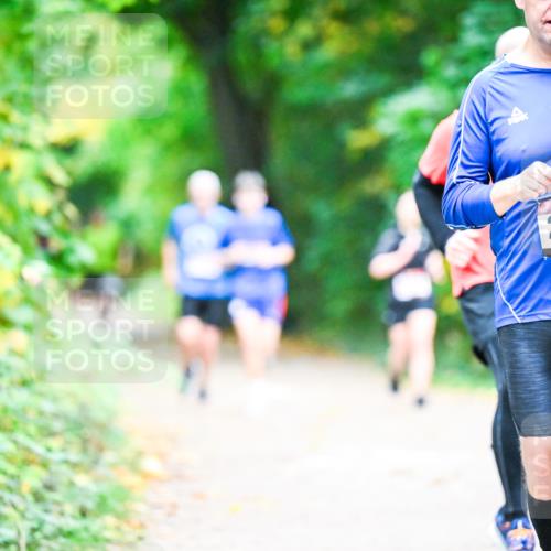 12.10.2025 - Bramfelder Halbmarathon 2025 Dr. Thomas Lammeyer http://msf.ph/oto/9353468 12.10.2025 10:47:04 Laufen 34, 2512 meine-sportfotos.de