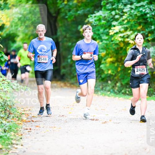 12.10.2025 - Bramfelder Halbmarathon 2025 Dr. Thomas Lammeyer http://msf.ph/oto/9353487 12.10.2025 10:47:07 Laufen 2548, 2425 meine-sportfotos.de