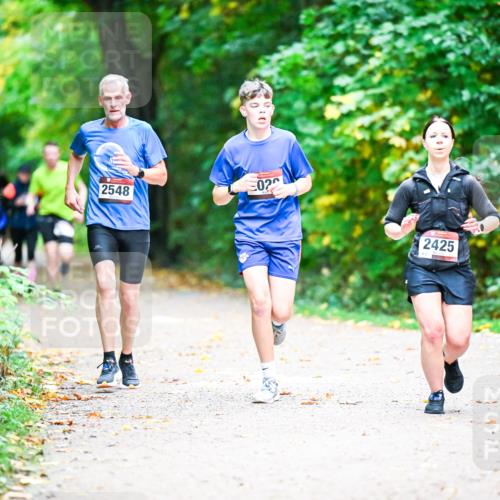 12.10.2025 - Bramfelder Halbmarathon 2025 Dr. Thomas Lammeyer http://msf.ph/oto/9353490 12.10.2025 10:47:07 Laufen 2548, 02, 2425 meine-sportfotos.de