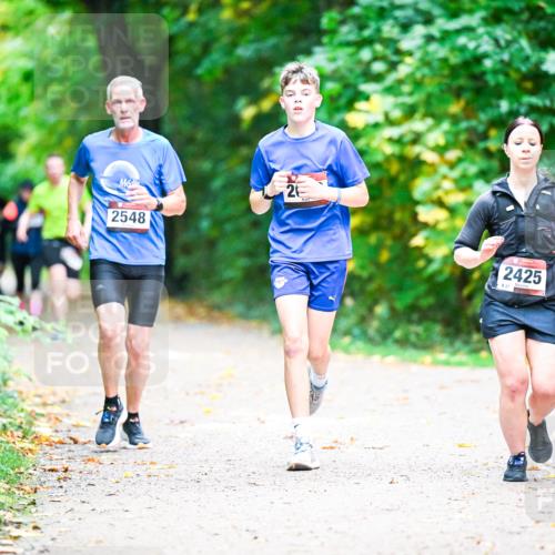 12.10.2025 - Bramfelder Halbmarathon 2025 Dr. Thomas Lammeyer http://msf.ph/oto/9353495 12.10.2025 10:47:08 Laufen 2548, 2, 2425 meine-sportfotos.de