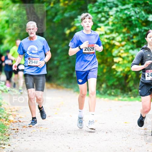 12.10.2025 - Bramfelder Halbmarathon 2025 Dr. Thomas Lammeyer http://msf.ph/oto/9353497 12.10.2025 10:47:08 Laufen 2029, 2548, 2425, 27 meine-sportfotos.de