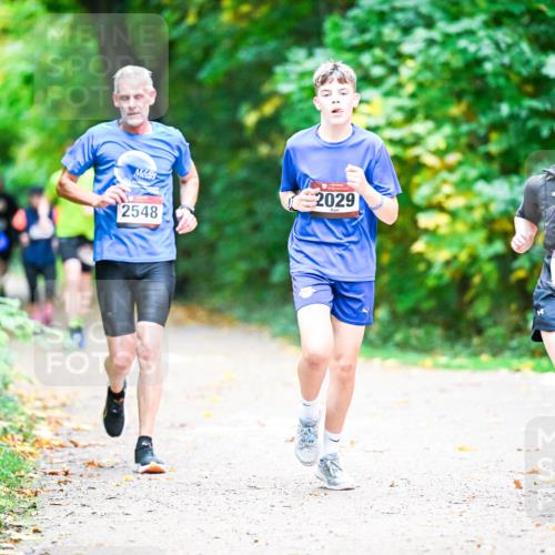 12.10.2025 - Bramfelder Halbmarathon 2025 Dr. Thomas Lammeyer http://msf.ph/oto/9353499 12.10.2025 10:47:08 Laufen 2548, 2029, 2425 meine-sportfotos.de