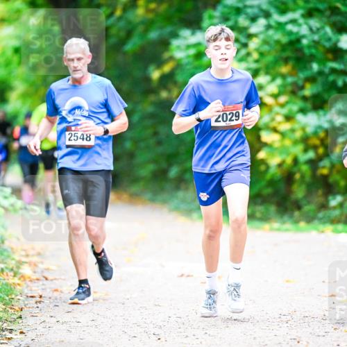 12.10.2025 - Bramfelder Halbmarathon 2025 Dr. Thomas Lammeyer http://msf.ph/oto/9353502 12.10.2025 10:47:09 Laufen 2029, 2548, 2425, 27 meine-sportfotos.de