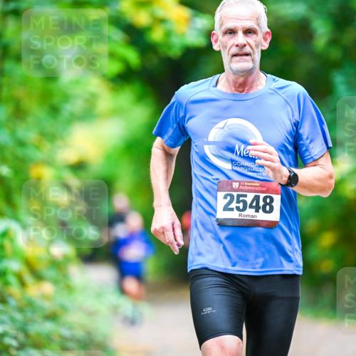 12.10.2025 - Bramfelder Halbmarathon 2025 Dr. Thomas Lammeyer http://msf.ph/oto/9353523 12.10.2025 10:47:12 Laufen 34, 2548 meine-sportfotos.de