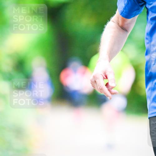 12.10.2025 - Bramfelder Halbmarathon 2025 Dr. Thomas Lammeyer http://msf.ph/oto/9353532 12.10.2025 10:47:14 Laufen 15, 34, 25 meine-sportfotos.de