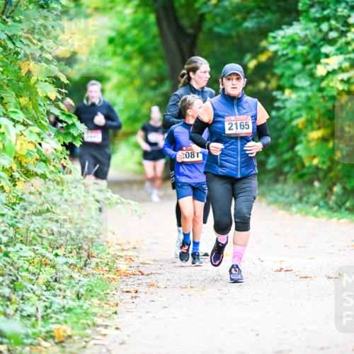 12.10.2025 - Bramfelder Halbmarathon 2025 Dr. Thomas Lammeyer http://msf.ph/oto/9353548 12.10.2025 10:47:17 Laufen 081, 2165 meine-sportfotos.de