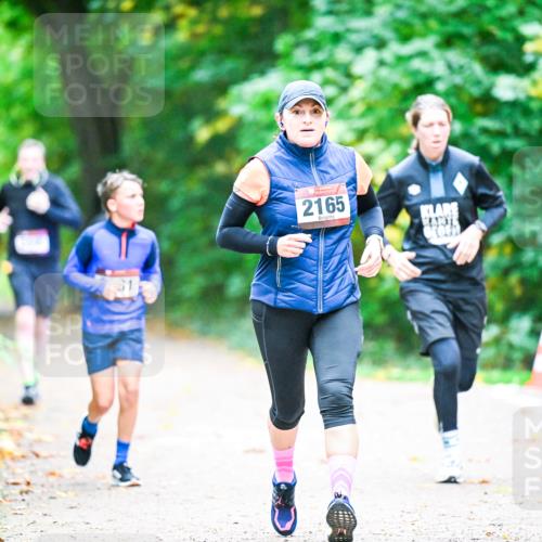 12.10.2025 - Bramfelder Halbmarathon 2025 Dr. Thomas Lammeyer http://msf.ph/oto/9353562 12.10.2025 10:47:19 Laufen 1, 2165 meine-sportfotos.de