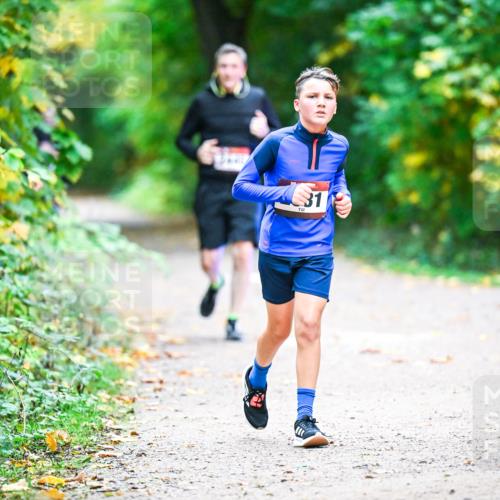 12.10.2025 - Bramfelder Halbmarathon 2025 Dr. Thomas Lammeyer http://msf.ph/oto/9353572 12.10.2025 10:47:21 Laufen 31, 2 meine-sportfotos.de