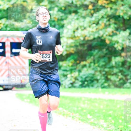 12.10.2025 - Bramfelder Halbmarathon 2025 Dr. Thomas Lammeyer http://msf.ph/oto/9353599 12.10.2025 10:47:32 Laufen 522, 6 meine-sportfotos.de