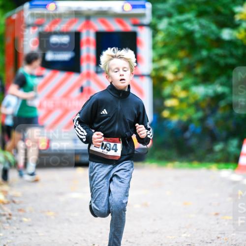 12.10.2025 - Bramfelder Halbmarathon 2025 Dr. Thomas Lammeyer http://msf.ph/oto/9353610 12.10.2025 10:47:38 Laufen 094 meine-sportfotos.de