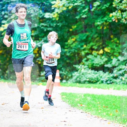 12.10.2025 - Bramfelder Halbmarathon 2025 Dr. Thomas Lammeyer http://msf.ph/oto/9353630 12.10.2025 10:47:41 Laufen 2011, 378 meine-sportfotos.de