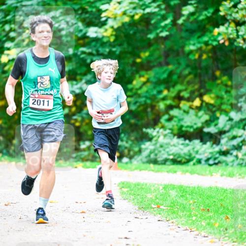 12.10.2025 - Bramfelder Halbmarathon 2025 Dr. Thomas Lammeyer http://msf.ph/oto/9353631 12.10.2025 10:47:42 Laufen 2011 meine-sportfotos.de