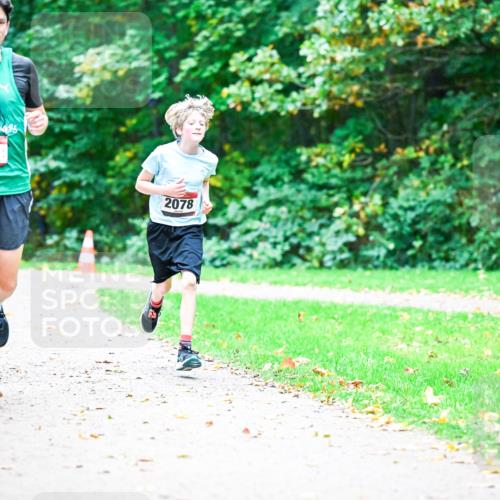 12.10.2025 - Bramfelder Halbmarathon 2025 Dr. Thomas Lammeyer http://msf.ph/oto/9353639 12.10.2025 10:47:43 Laufen 2011, 2078 meine-sportfotos.de