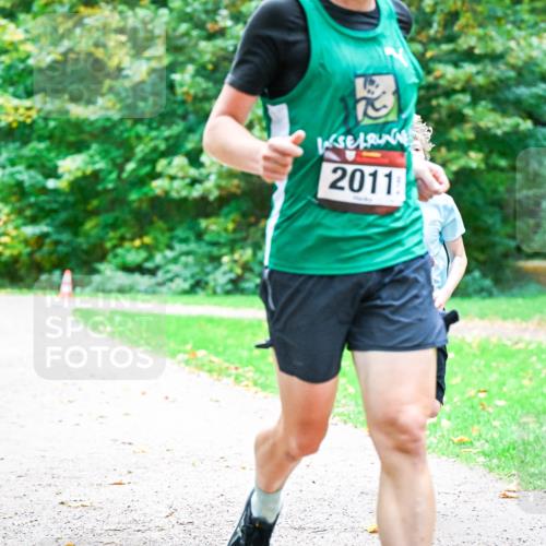 12.10.2025 - Bramfelder Halbmarathon 2025 Dr. Thomas Lammeyer http://msf.ph/oto/9353649 12.10.2025 10:47:46 Laufen 2011 meine-sportfotos.de