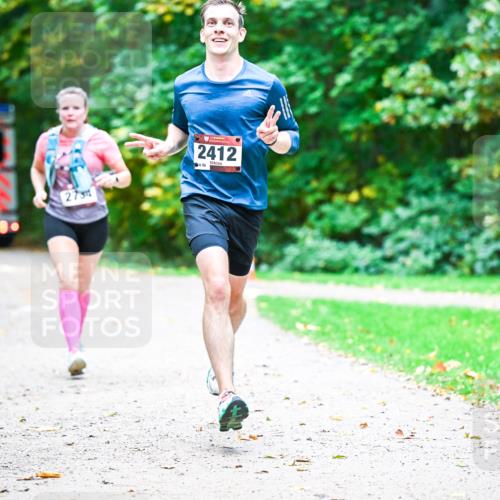 12.10.2025 - Bramfelder Halbmarathon 2025 Dr. Thomas Lammeyer http://msf.ph/oto/9353662 12.10.2025 10:47:48 Laufen 273, 2412, 96 meine-sportfotos.de