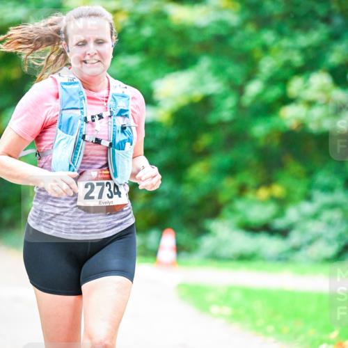 12.10.2025 - Bramfelder Halbmarathon 2025 Dr. Thomas Lammeyer http://msf.ph/oto/9353671 12.10.2025 10:47:51 Laufen 34, 2734 meine-sportfotos.de