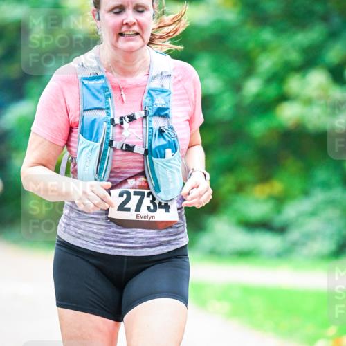 12.10.2025 - Bramfelder Halbmarathon 2025 Dr. Thomas Lammeyer http://msf.ph/oto/9353675 12.10.2025 10:47:51 Laufen 34, 2734 meine-sportfotos.de