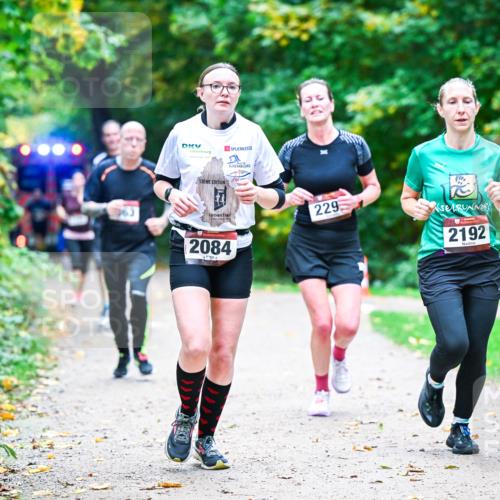 12.10.2025 - Bramfelder Halbmarathon 2025 Dr. Thomas Lammeyer http://msf.ph/oto/9353710 12.10.2025 10:47:58 Laufen 13, 2084, 229, 2192 meine-sportfotos.de