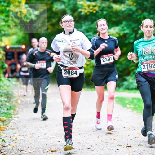 12.10.2025 - Bramfelder Halbmarathon 2025 Dr. Thomas Lammeyer http://msf.ph/oto/9353711 12.10.2025 10:47:58 Laufen 13, 2084, 2291, 2192 meine-sportfotos.de