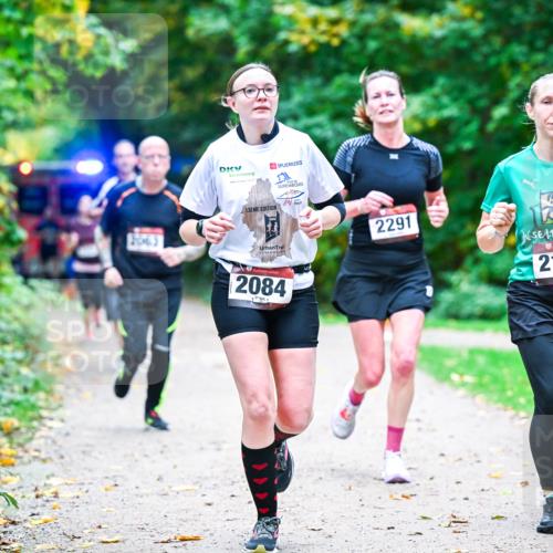 12.10.2025 - Bramfelder Halbmarathon 2025 Dr. Thomas Lammeyer http://msf.ph/oto/9353712 12.10.2025 10:47:58 Laufen 13, 2291, 2192, 3063, 2084 meine-sportfotos.de