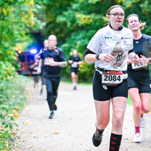 12.10.2025 - Bramfelder Halbmarathon 2025 Dr. Thomas Lammeyer http://msf.ph/oto/9353717 12.10.2025 10:47:59 Laufen 13, 34, 2084 meine-sportfotos.de