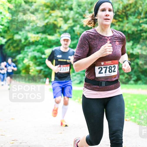 12.10.2025 - Bramfelder Halbmarathon 2025 Dr. Thomas Lammeyer http://msf.ph/oto/9353765 12.10.2025 10:48:07 Laufen 2322, 2782 meine-sportfotos.de