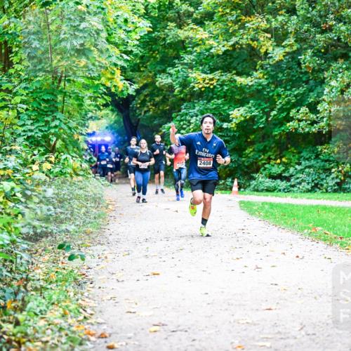 12.10.2025 - Bramfelder Halbmarathon 2025 Dr. Thomas Lammeyer http://msf.ph/oto/9353773 12.10.2025 10:48:10 Laufen 270, 2408 meine-sportfotos.de