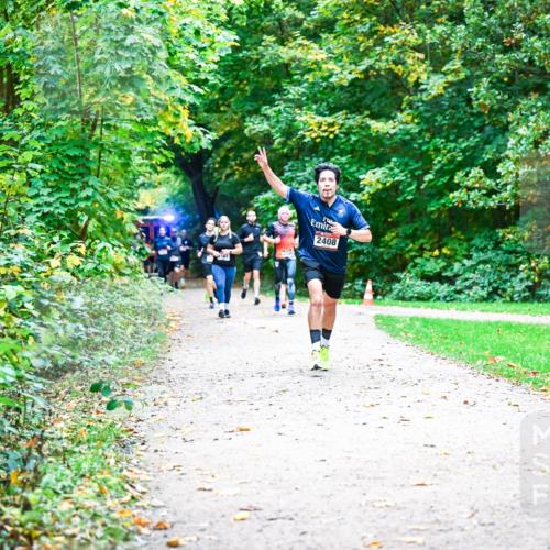 12.10.2025 - Bramfelder Halbmarathon 2025 Dr. Thomas Lammeyer http://msf.ph/oto/9353774 12.10.2025 10:48:10 Laufen 270, 2408 meine-sportfotos.de
