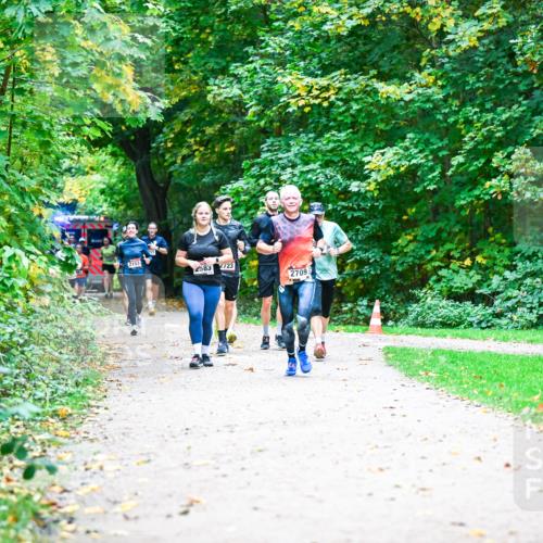 12.10.2025 - Bramfelder Halbmarathon 2025 Dr. Thomas Lammeyer http://msf.ph/oto/9353785 12.10.2025 10:48:12 Laufen 2153, 2583, 2, 23, 2709 meine-sportfotos.de