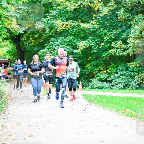 12.10.2025 - Bramfelder Halbmarathon 2025 Dr. Thomas Lammeyer http://msf.ph/oto/9353792 12.10.2025 10:48:13 Laufen 2153, 258, 2723, 2784, 2709 meine-sportfotos.de