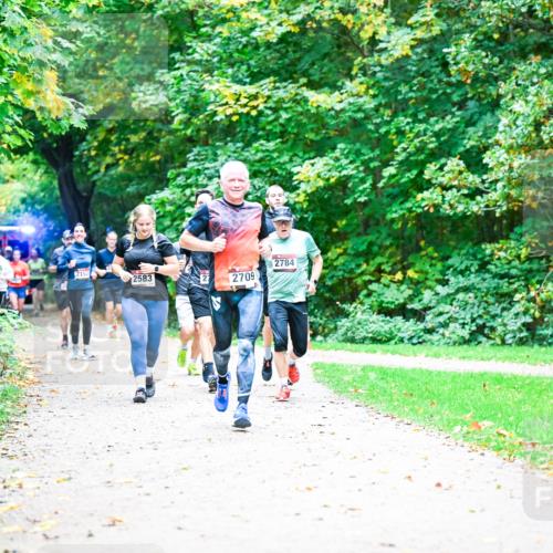 12.10.2025 - Bramfelder Halbmarathon 2025 Dr. Thomas Lammeyer http://msf.ph/oto/9353797 12.10.2025 10:48:14 Laufen 2153, 2784, 2583, 2709 meine-sportfotos.de