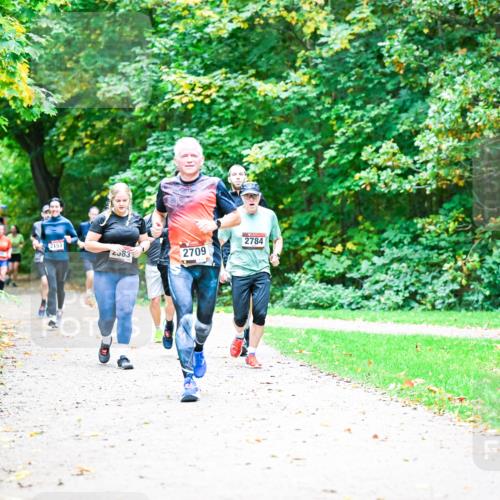 12.10.2025 - Bramfelder Halbmarathon 2025 Dr. Thomas Lammeyer http://msf.ph/oto/9353800 12.10.2025 10:48:14 Laufen 3, 2153, 2784, 2583, 2709 meine-sportfotos.de