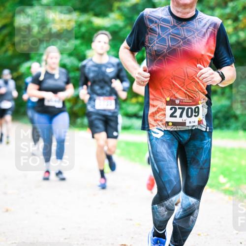 12.10.2025 - Bramfelder Halbmarathon 2025 Dr. Thomas Lammeyer http://msf.ph/oto/9353815 12.10.2025 10:48:17 Laufen 34, 2709, 14 meine-sportfotos.de