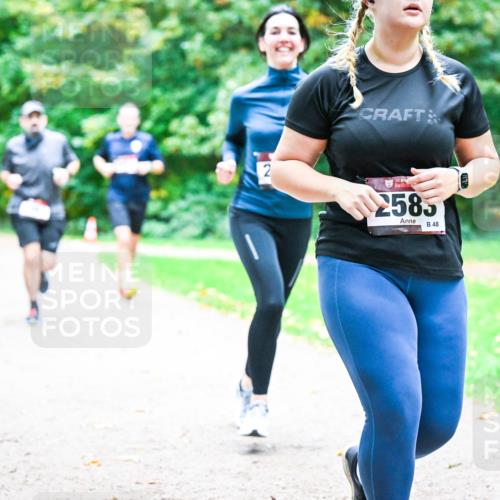 12.10.2025 - Bramfelder Halbmarathon 2025 Dr. Thomas Lammeyer http://msf.ph/oto/9353832 12.10.2025 10:48:21 Laufen 2585, 48 meine-sportfotos.de