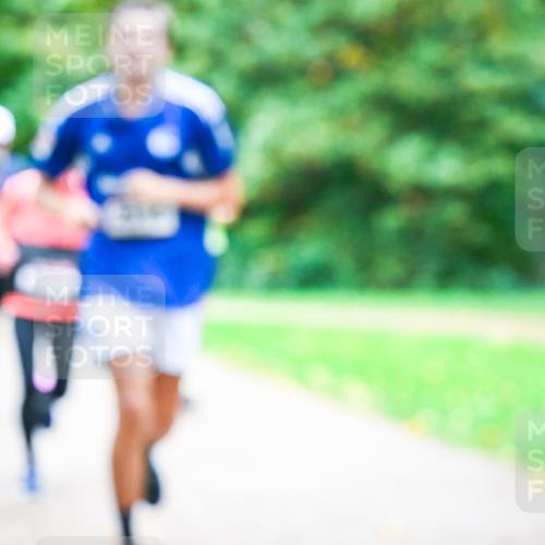 12.10.2025 - Bramfelder Halbmarathon 2025 Dr. Thomas Lammeyer http://msf.ph/oto/9353884 12.10.2025 10:48:30 Laufen  meine-sportfotos.de