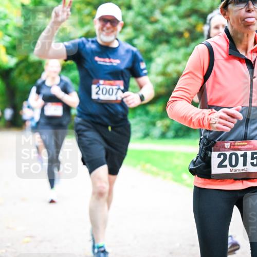 12.10.2025 - Bramfelder Halbmarathon 2025 Dr. Thomas Lammeyer http://msf.ph/oto/9353890 12.10.2025 10:48:32 Laufen 2007, 34, 2015 meine-sportfotos.de