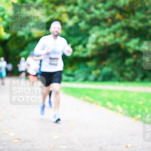 12.10.2025 - Bramfelder Halbmarathon 2025 Dr. Thomas Lammeyer http://msf.ph/oto/9353902 12.10.2025 10:48:34 Laufen  meine-sportfotos.de