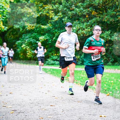 12.10.2025 - Bramfelder Halbmarathon 2025 Dr. Thomas Lammeyer http://msf.ph/oto/9353917 12.10.2025 10:48:37 Laufen 2309, 2952, 100 meine-sportfotos.de