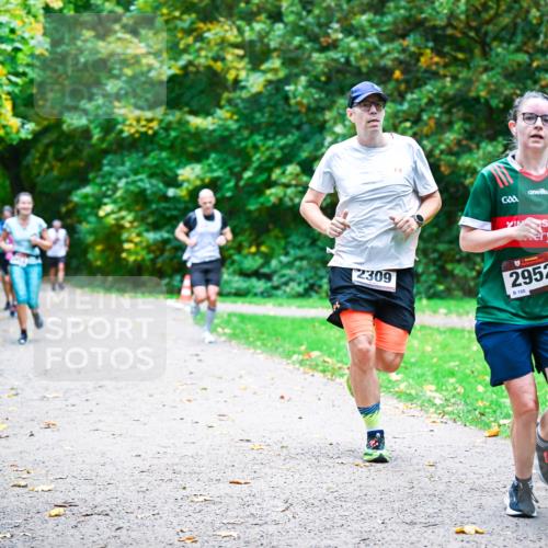 12.10.2025 - Bramfelder Halbmarathon 2025 Dr. Thomas Lammeyer http://msf.ph/oto/9353920 12.10.2025 10:48:38 Laufen 2309, 2952, 100 meine-sportfotos.de